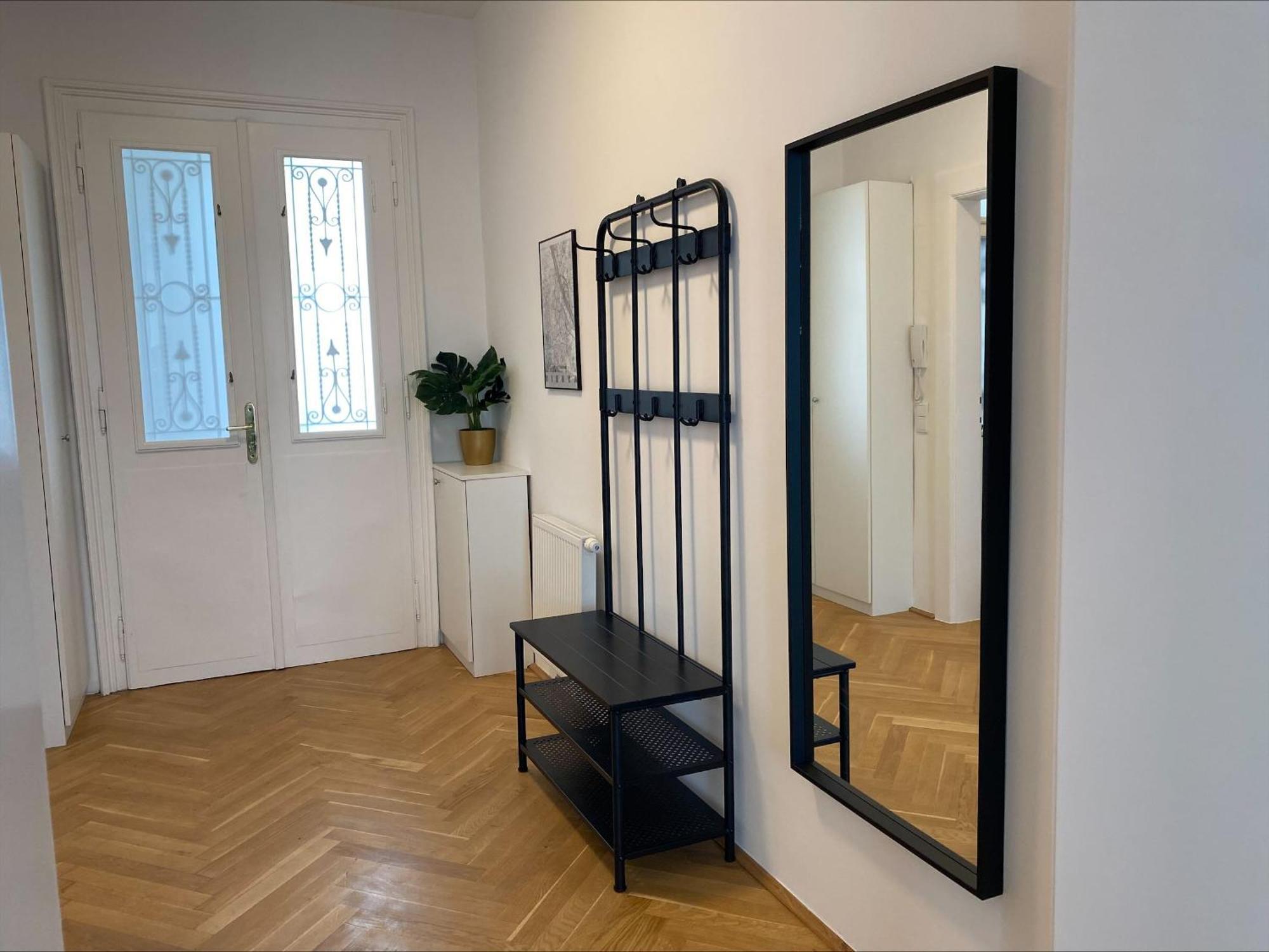 Cosy Apartment In Mariahilf Close To Citycenter Vienna Exterior photo