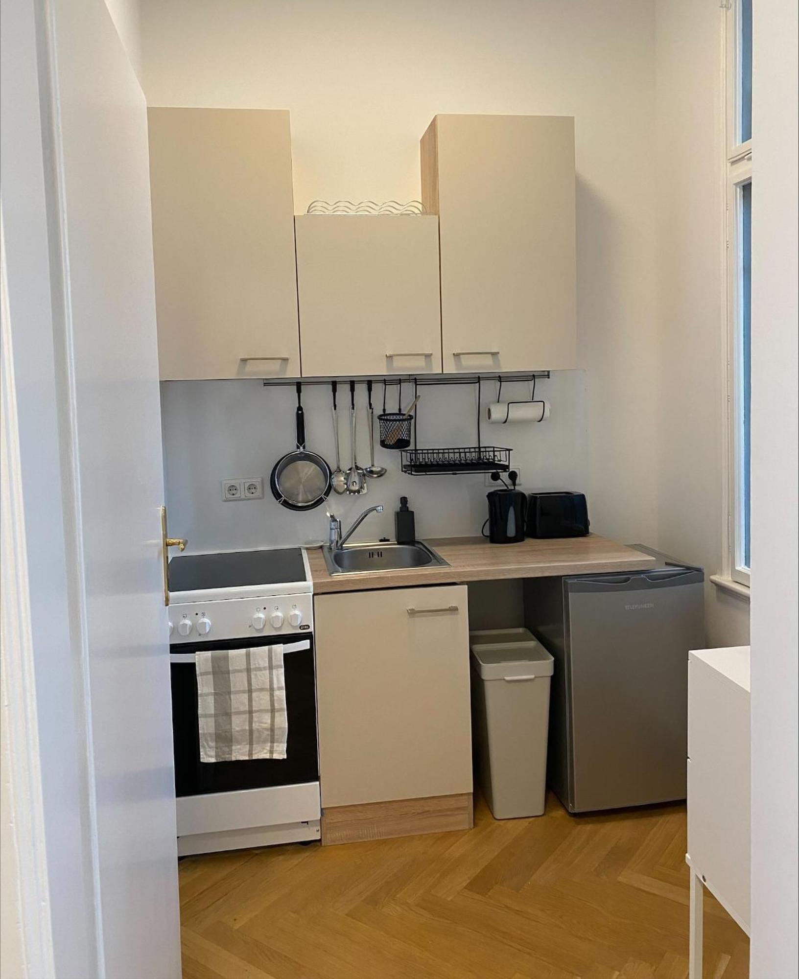 Cosy Apartment In Mariahilf Close To Citycenter Vienna Exterior photo